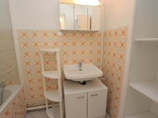 Appartement charmant pour 6 pers, au pied des pistes, balcon, calme, proche commerces - FR-1-416-106 - 7