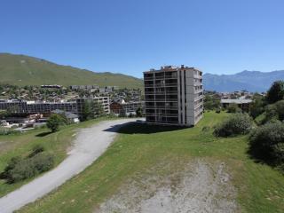 Appartement charmant pour 6 pers, au pied des pistes, balcon, calme, proche commerces - FR-1-416-106 - 3