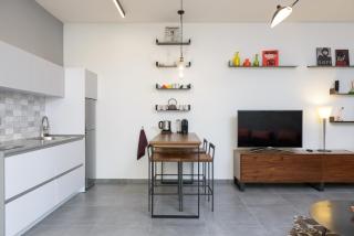 Elegant & Stylish by HolyGuest - Tel Aviv - 4