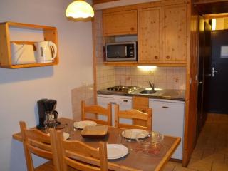 Studio cabine rénové pour 4 pers, balcon, animaux admis - FR-1-452-55 - Les Menuires - 8