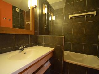 Les Menuires: 2 pièces pour 4 personnes, 34m², cuisine équipée, proche remontées mécaniques - FR-1-452-89 - Les Menuires - 5