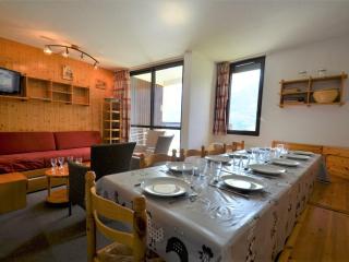 Duplex cosy pour 10 personnes à Reberty 1850, au pied des pistes, avec balcon et parking couvert - FR-1-452-239 - Les Menuires - 8
