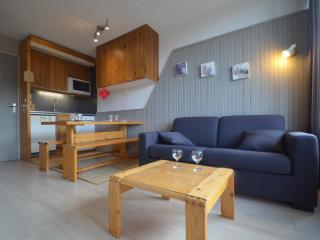 Studio avec coin chambre, balcon, cuisine équipée, pied des pistes - Les Ménuires - FR-1-452-262 - Les Menuires - 9