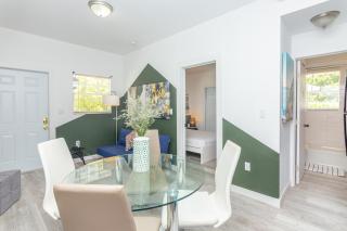 1 Bedroom Apartment with Balcony Miami - Heart of Downtown - 1