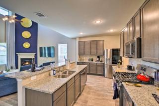 Houston Home with Private Yard - 16 Mi to Dtwn - 3