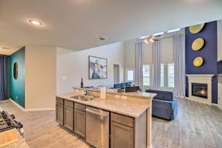 Houston Home with Private Yard - 16 Mi to Dtwn - 2