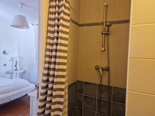 Stone House in Brittany near Morlaix Bay - 4