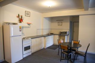 Cherry Lane Apartments - Bright - 0