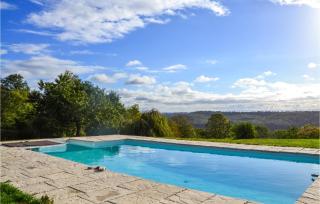 Beautiful Home In Loisia With Wifi - - 1