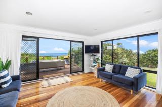 Bommie Coastal Headland - 8