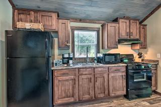 Morganton Tiny Home Less Than 5 Mi to Blue Ridge Lake - 9