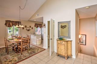 Townhome with Fire Pit and Boat Dock Pets Welcome! - Hiawassee - 4