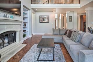 Spacious Home with Backyard about 25 Mi to Houston! - Manvel - 9