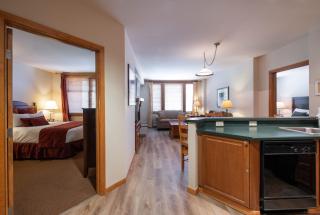 Comfortable Zephyr Mountain Lodge condo with the perfect view from the balcony condo - 8