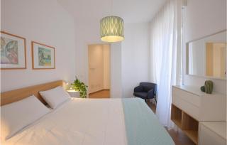 1 Bedroom Nice Apartment In Pozzallo - 8