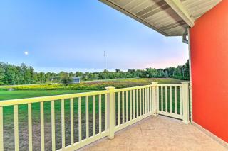 Pigeon Condo with Community Pool and Hot Tub! - Pigeon - 8