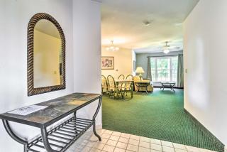 Pigeon Condo with Community Pool and Hot Tub! - Pigeon - 7