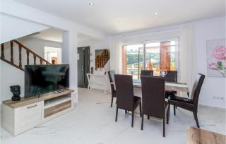 3 Bedroom Stunning Home In Mezquitilla - Mezquitilla - 6