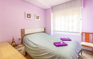 Stunning Apartment In Santa Pola - 9