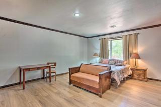 Lovely Anna Fink House with Patio and Fire Pit - 1