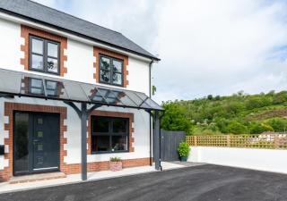 Tyisaf - Llanfynydd - 0