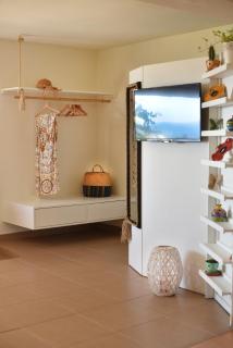 Lydia House by Elefthia Syros - 5
