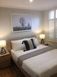 Modern Central China town Home - Free Carpark - Adelaide - 9