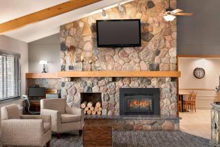 AmericInn by Wyndham Bemidji - Bemidji - 3