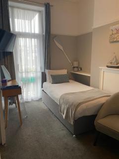Beachside Guest House - 6