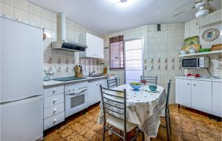 Stunning Apartment In Torremolinos - Torremolinos - 7