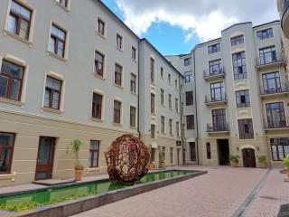 Słoneczna klimatyzowana kawalerka w sercu miasta - Piotrkowska 37 - Łódź - 2