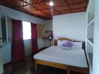 Pescador View - Beachfront & nearby the Ocean Hostels & Restaurant Moalboal - 8