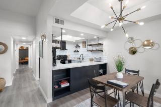 Boho and Cozy ~ Work From Home ~ Pool + Hot Tub 365! - Scottsdale - 3