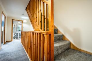 Scotia House -3 bed house in Larkhall with private driveway - 2