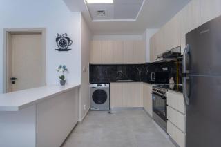 Restful apartment with private terrace by the pool - 5