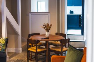 Cathys Cottage, Sun Trap Patio, Modern 3 Bed, Central, Parking - Crewkerne - 2