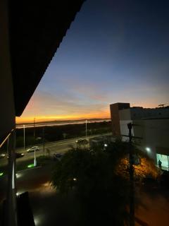 Flat completo a 50 metros da praia - 1