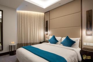 Sky View 5BR Apartment - Dubai - 3
