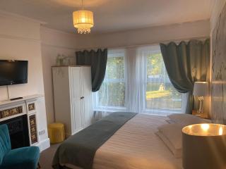 A & B Guest House Cambridge Ltd - 4