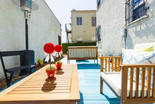 Spring Charmer In The Heart Of The City - 7