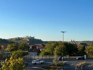 schönes Apartment mit Festungsblick - FREE Parking - - Würzburg - 1