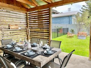 The Little Lake House - 7