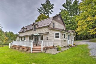 Peaceful Home with 11 Acres, Creek and Fire Pit! - 0