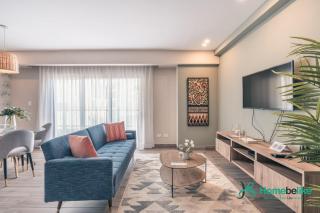 Chic Fully Serviced Apartment at Regatta Living II - 705 - Los Prados - 2