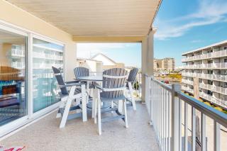 Summer Sands at 80 East - 8