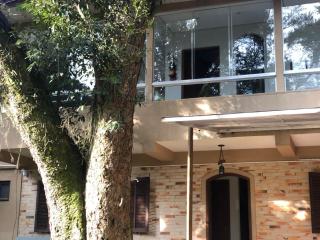 Charming Home 2 min. from Barigui Park - 3