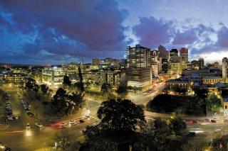 Luxury Overlooking Hindmarsh Sq with Pool & Gym - Adelaida - 6