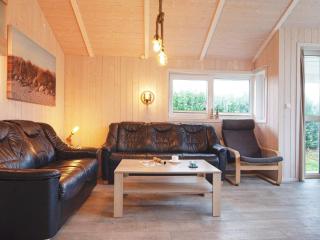 Three-Bedroom Holiday home in Grömitz 5 - Grömitz - 2