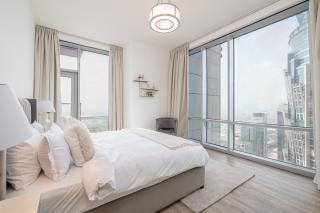 Noora Tower I Spacious 3BDR Apartment and maid room with Burj Khalifa View - Dubai - 2