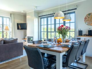 Reetland am Meer - Luxus Reetdachvilla mit 3 Schlafzimmern, Sauna und Kamin E27 - Dranske - 0